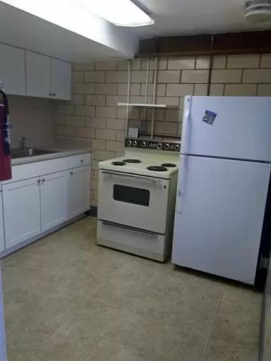 Main picture of 208 S Dayton Ave