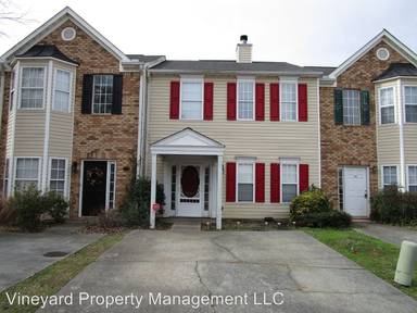 Main picture of 26 Hampton Dr