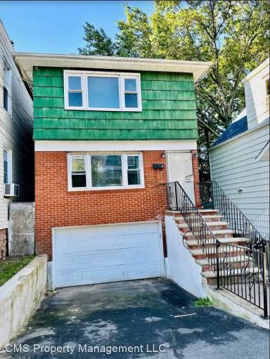 Main picture of 21 Tichenor Ter