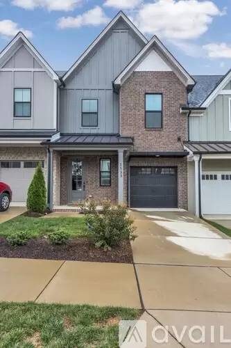 Main picture of 1533 Nickelby Pl
