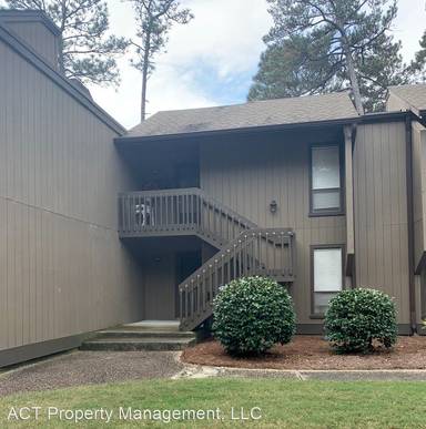 Main picture of 10 Pine Ct