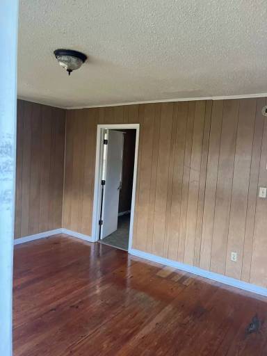 Main picture of 914 W Virginia Ave