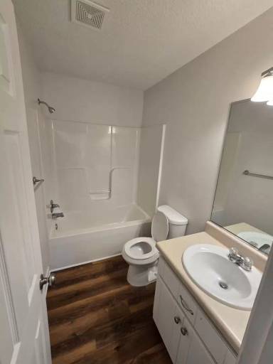 Main picture of 1151 Normandale Ave E