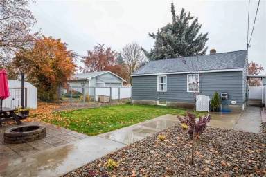 Main picture of 2212 W Olympic Ave
