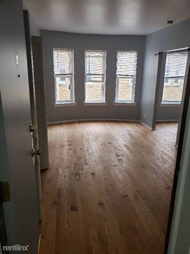 Main picture of 4501-4515 N Malden St