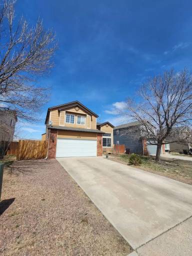Main picture of 4556 Gunbarrel Dr