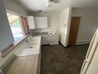 Main picture of 404 7th St S