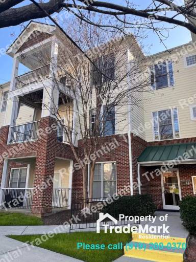 Main picture of 900 Canenaugh Drive