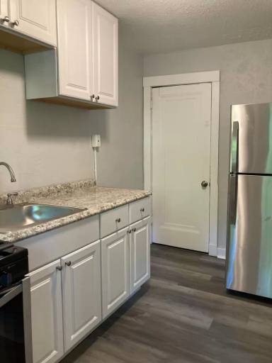 Main picture of 1220 Belmont St