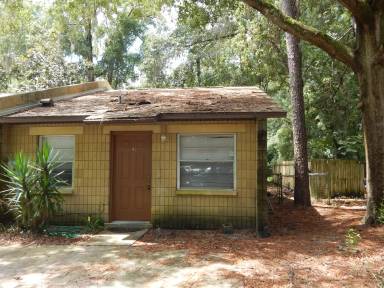 Main picture of 1824 SW 70th Ter