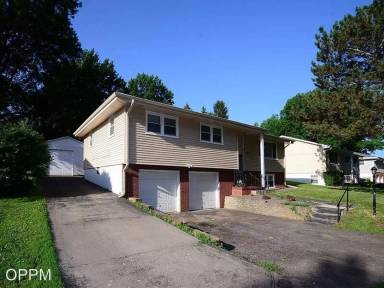 Main picture of 5303 Mary St