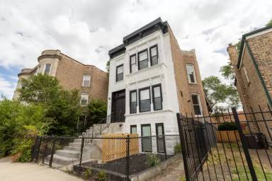Main picture of 5349 S Indiana Ave