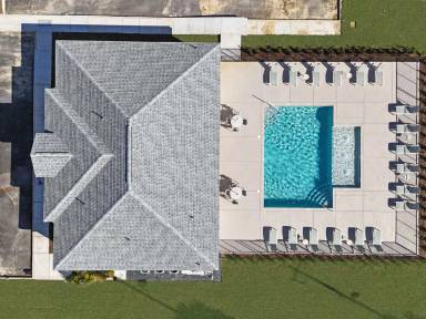 Main picture of 2068 Beach Blvd