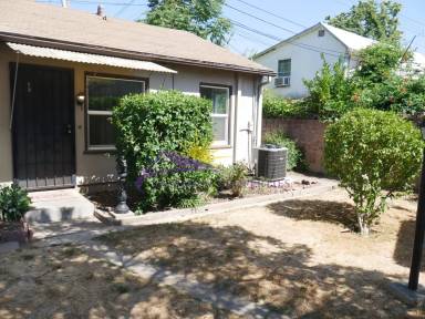 Main picture of 4119 1/2 55th St