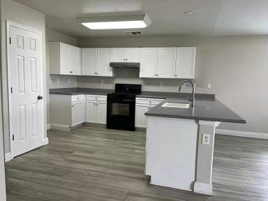 Main picture of 12318 Maclure Dr