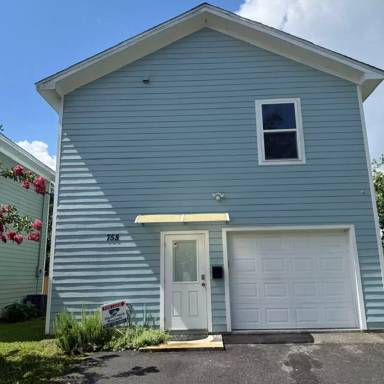 Main picture of 758 Parklawn Cir