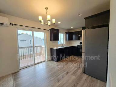 Main picture of 4306 68th Dr NE
