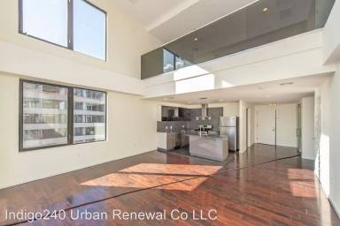 Main picture of Aura 240