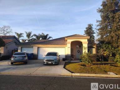 Main picture of 5584 W Chennault Ave