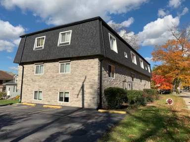 Main picture of 54 College Ave