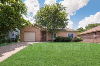 Main picture of 2430 E Overton Rd