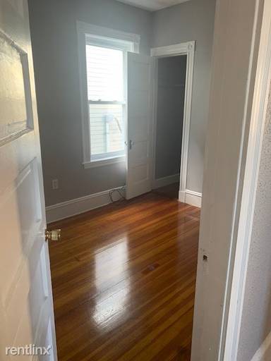 Main picture of 8 Mallard Ave