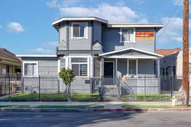 Main picture of 1155 W 24th St