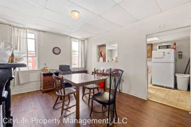 Main picture of South Oakland Rowhome