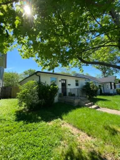 Main picture of 1605 16th Ave N