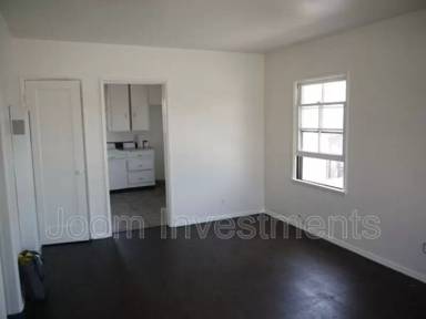 Main picture of 1107 1/2 Garfield Ave