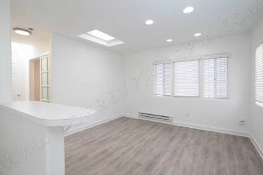 Main picture of 929 Turquoise St