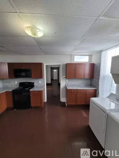 Main picture of 2524 W Illinois St