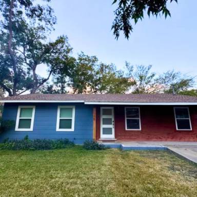 Main picture of 7908 Sales St