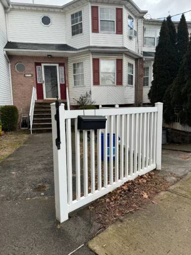 Main picture of 7 Vulcan St