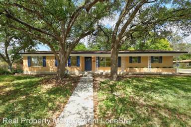 Main picture of 10308 Bluff Bend Dr
