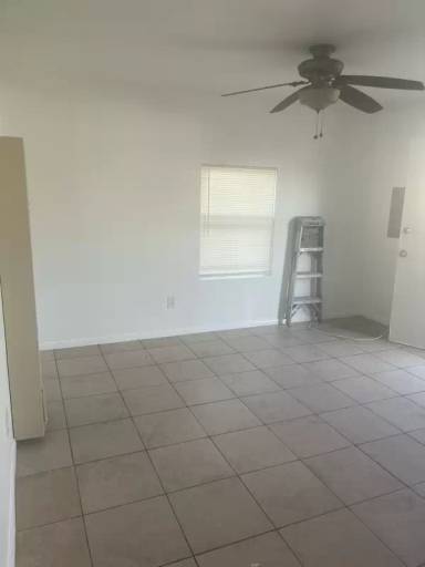 Main picture of 102 W Hall Ave