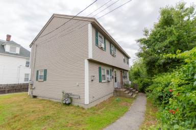 Main picture of 198 Kearsarge St