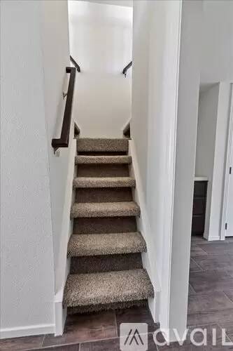 Main picture of 971 W Main St