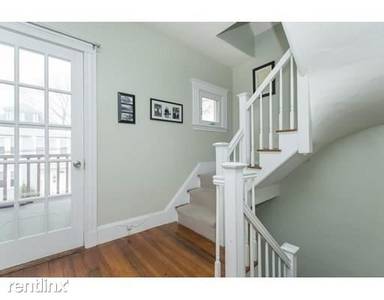 Main picture of 16 - 18 Donnybrook Rd