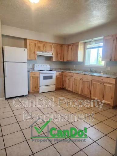 Main picture of 225 Carol Dr