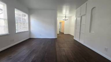 Main picture of 4250 10th St