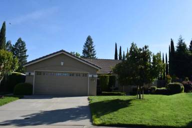 Main picture of 2221 Mark Ct