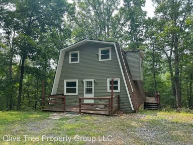 Main picture of 180 Persimmon Tree Ln