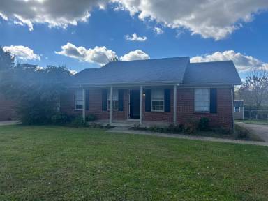 Main picture of 121 Owings Blvd