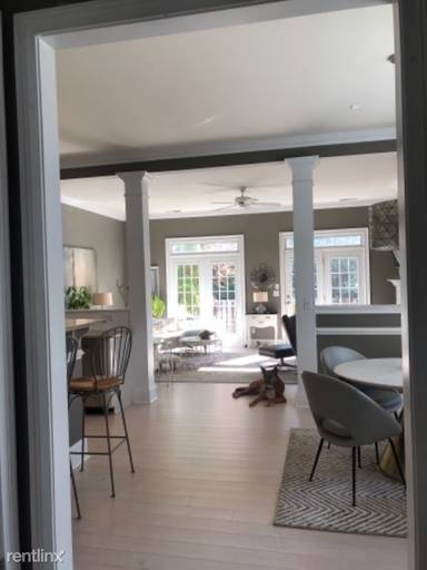Main picture of 8300 Indigo Row
