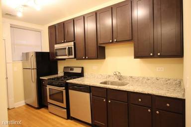 Main picture of 3943 W Belle Plaine Ave