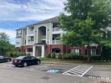 Main picture of 8231 Lenox Creekside Dr