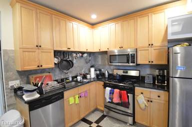 Main picture of 69 Babcock St