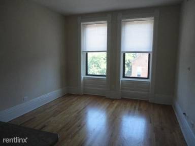 Main picture of 2954 N Racine Ave