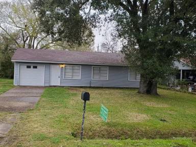 Main picture of 5165 Parkview Dr
